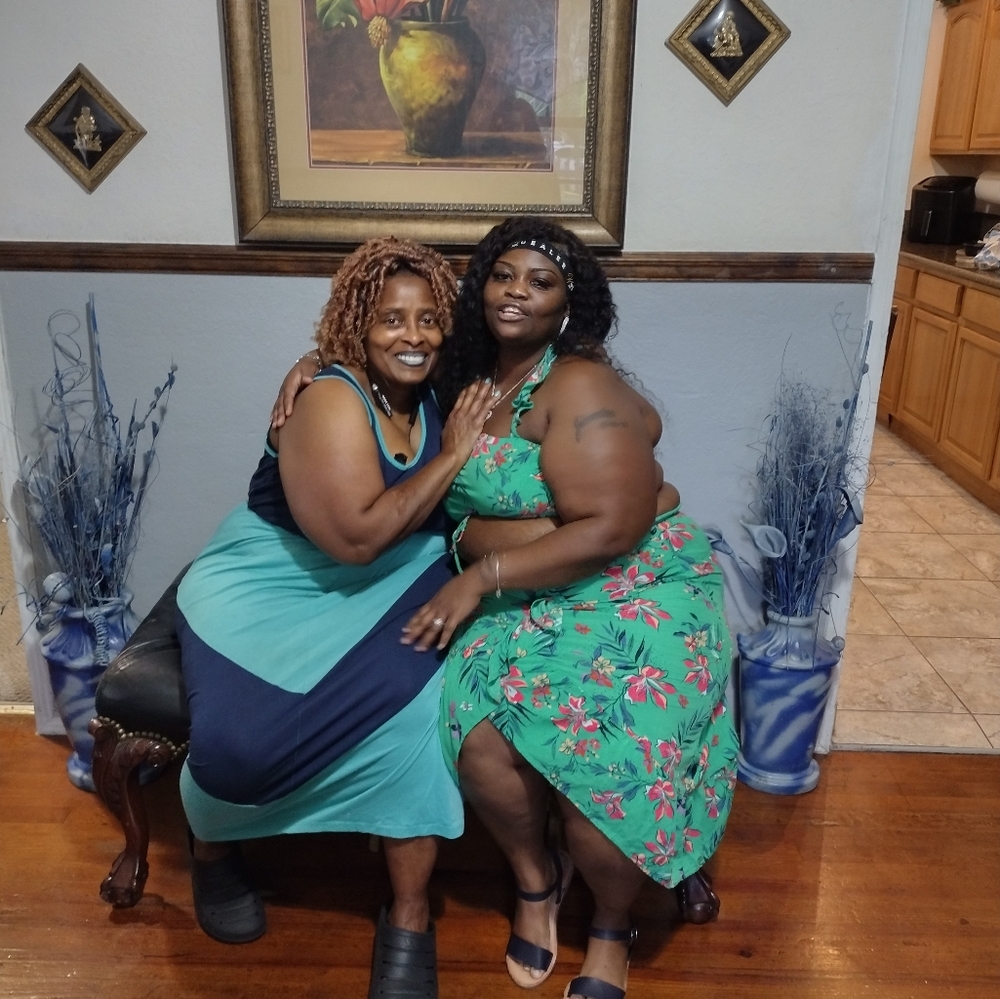 LOVE - Picture 5 of 16